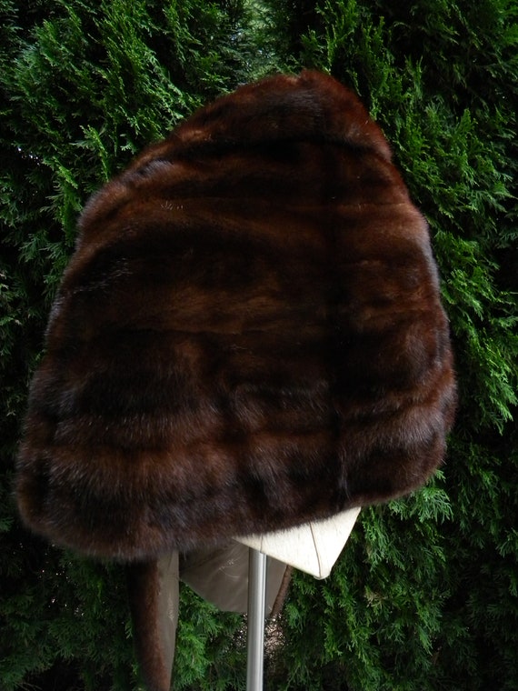Pretty Dark Brown Mink Fur Wrap / Cover / Cape / … - image 3