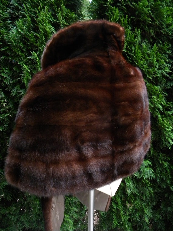 Pretty Dark Brown Mink Fur Wrap / Cover / Cape / … - image 4