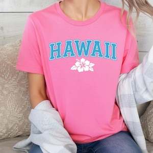 Hawaii Arch Lettering T-Shirt | Vacation Island Script Tee