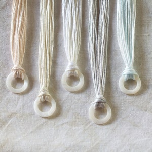 Pick One WEEKS DYE WORKS Linen 1094 Grits 1092 Whitewash 1091 White Lightning 1088 Icicle 1086 Wdw hand-dyed embroidery floss cross stitch