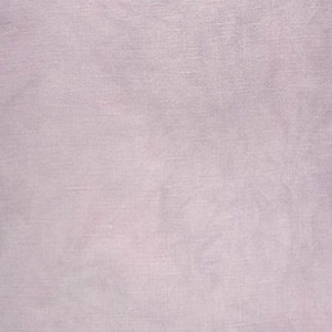 以下が含まれることがあります： 薄い紫色の無地の生地で、微妙な質感があります。