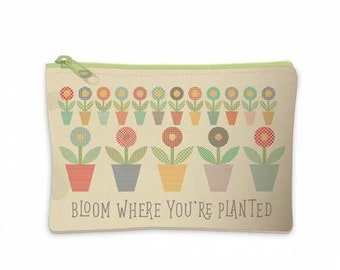 LORI HOLT Gingham Garden Canvas Zipper Bag at thecottageneedle.com Riley Blake