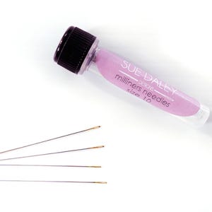 Kies Maat SUE DALEY Hoedendoos Stronaalden Maat 10 of 11 Set van 10 Engelse Paper Piecing Applicaties bij cottageneedle.com