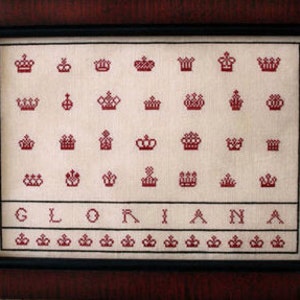 Patrón de punto de cruz de la corona de la reina Isabel I: Bordado en homenaje a Gloriana