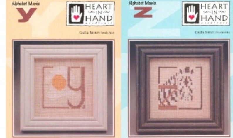 Puede incluir: Dos muestras de punto de cruz enmarcadas con las letras "Y" y "Z" de la serie "Alphabet Mania". La muestra "Y" tiene un marco marr&oacute;n claro y un dise&ntilde;o amarillo y marr&oacute;n. La muestra "Z" tiene un marco marr&oacute;n oscuro y un dise&ntilde;o marr&oacute;n.