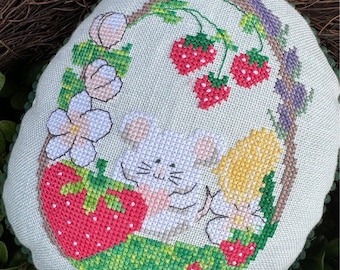 NEW! LUHU STITCHES Mousy's Strawberry Basket counted cross stitch patterns at thecottageneedle.com Nashville Market