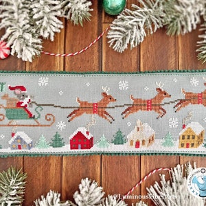 LUMINOUS FIBER ARTS Mousecapades #7 counted cross stitch patterns at cottageneedle.com