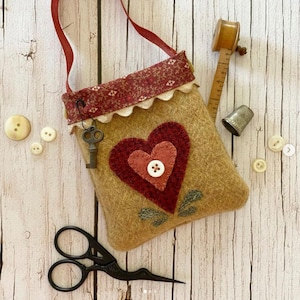 TERESA KOGUT Posy Pocket Wolle Appliqué Anleitungen beicottageneedle.com patriotische USA