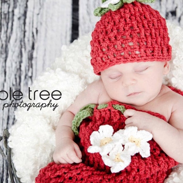 Crochet Pattern for Berrylicious Strawberry Cocoon (hat pattern NOT included) | Crochet Swaddle Pattern | Baby Cocoon Crocheting Pattern