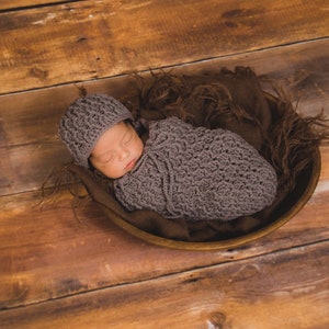 Crochet Pattern for Honeycomb Ridges Baby Cocoon or Swaddle Sack hat pattern NOT included Baby Photo Prop Baby Cocoon Crochet Pattern image 6