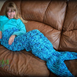 Crochet Pattern for Mermaid Tail Blanket DIY Tutorial Baby Prop Crocheting Pattern Crochet Mermaid Tail Mermaid Crocheting Pattern image 4