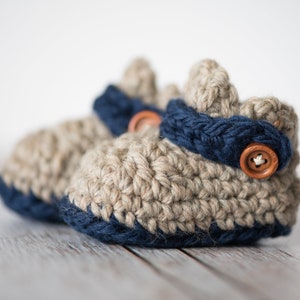 Crochet Pattern for Button Strap Baby Loafers  | 4 Sizes | Crochet Baby Booties Pattern | DIY Tutorial | Baby Shoes Crocheting Pattern