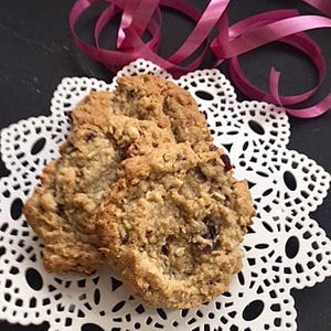 Oatmeal Cranberry Cookies: Spiced Whole Oat, Orange Extract (1 Dozen)