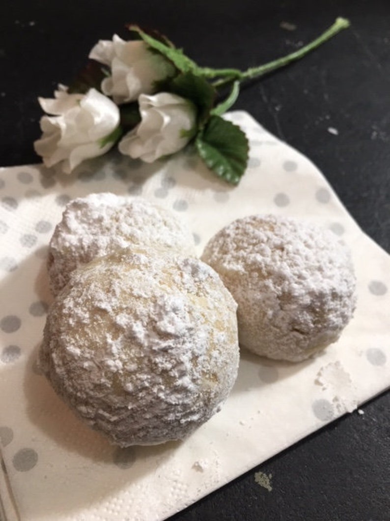 Italian Wedding Cookies Almond Balls for weddings favors