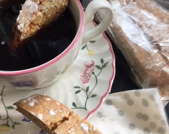 Custom Order for Shenda - 4 Dozen Almond Anise Biscotti, double baked Italian Cookies. Perfect for dunking in coffee, tea, liqueur, anytime!