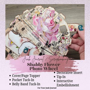 Puede incluir: Una rueda circular de papel para manualidades con ilustraciones florales de estilo vintage, texto manuscrito e imágenes botánicas en tonos rosa, crema y marrón. La rueda interactiva tiene múltiples segmentos superpuestos con bordes festoneados y pequeños recortes cuadrados.