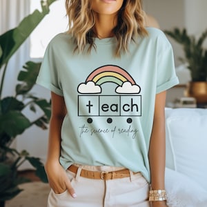 Camicia Insegna la scienza della lettura con scatole Elkonin / T-shirt per insegnante di alfabetizzazione / T-shirt grafica educativa / T-shirt per insegnante di lettura