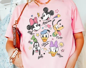 Camiseta clásica retro con firmas de Mickey y sus amigos, camiseta mágica, camiseta con personajes de Disney, camiseta con cabeza de ratón de Disney, regalo de Mickey y compañía, camiseta de Disney