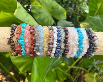 Crystal Chip Beaded Bracelet – Handmade Natural Gemstone Jewelry for Healing, Energy & Boho Reiki Gift
