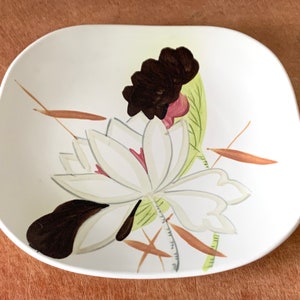 Vintage Red Wing Lotus Flower Plate