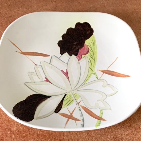 Vintage Red Wing Lotus Flower Plate