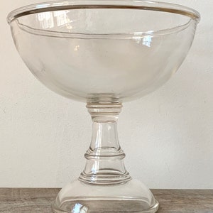 Early American Pedestal Bowl/Compote/Candy Dish image 3