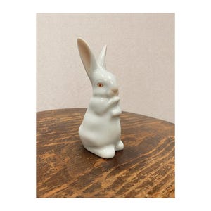 Herend White Bunny Figurine #15388 Handpainted Hungary 4.75”