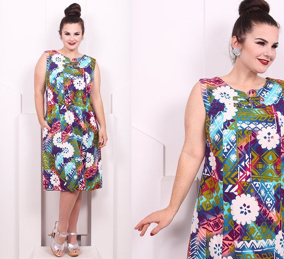 Vintage 1960's Hawaiian Printed Barkcloth Dress •