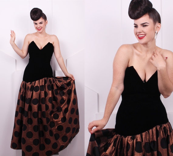 Vintage 1980's Eugene Alexander Black Velvet and L
