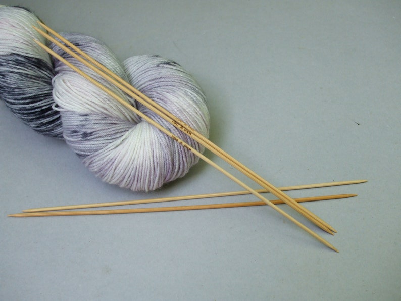 Knitting needles; Bamboo DPNs 2.0mm