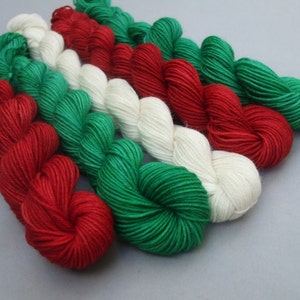 Weiche Socken Mini Knäuel 4 fädig. Weihnachten steht vor der Tür