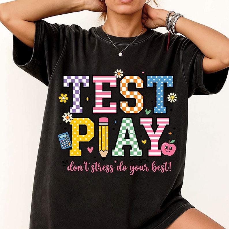 PNG Día de exámenes Haz tu mejor esfuerzo, Diseño escolar para el día de exámenes, Gráfico de motivación estudiantil, Camiseta de apoyo al profesor PNG Descarga digital imagen 1