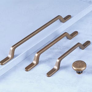 Antique brass Drawer Knobs Pulls : Vintage Cabinet handles , Retro kitchen door pulls ,cupboard hardware