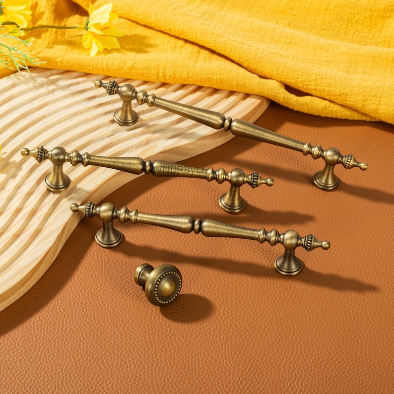 Poignées de tiroir de cuisine en laiton massif - poignées d'armoires en or brossé, bouton vintage image 2