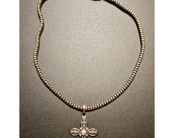 Cadena Silpada de plata esterlina con diseño de palomitas de maíz / Cruz vintage "Contemporary Credence"...