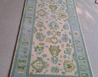 Alfombra Oushak hecha a mano / Alfombra vintage de estilo turco azul y verde