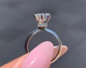 Antiker versteckter Halo-Ehering, 2 Karat Moissanit-Verlobungsring, klassischer Rundschliff Solitärring, 14k Weißgold-Bandring