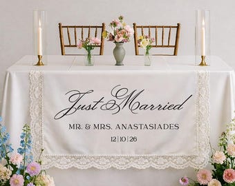 Chemin de table de mariage en lin personnalisé, décoration de table en cœur avec bordure en dentelle