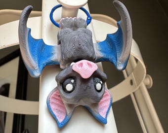 3D Printed Bat Keychain – Spooky Gothic Halloween Charm