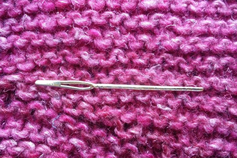 Sock Eyed Yarn Sewing Needle Think feet not fish image 1