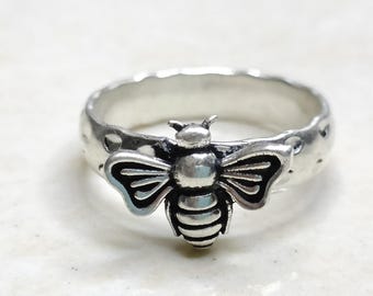 女王蜂 指輪 シルバー 女王蜂 指輪 シルバー qb luxury ring受注販売