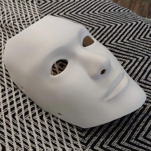 Eyes Wide Shut トム・クルーズ プロップ 等身大　ベネチアンマスク トムクルーズのマスク - Etsy 日本