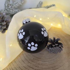 Personalisierte Weihnachtskugeln in 6 Farben in matt und glänzend
Mit Name und wahlweise Pfoten, Engelsflügel, Schneeflocken oder Rentiere

Geschenkideen Hundebesitzer, Weihnachtsbaumkugeln Personalisiert, Weihnachtskugel Personalisiert