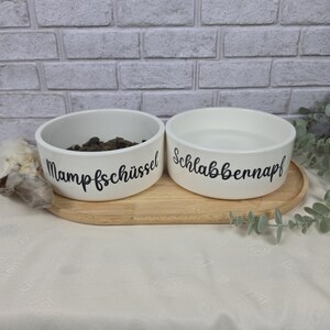 Keramiknapf in weiß für Futter oder Wasser
Design: Mampfschüssel oder Schlabbernapf
Geschenk Hundebesitzer, Hund Wassernapf, Napf für Hunde