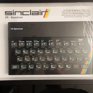 Vintage ZX Spectrum Heim Computer im 3D Schattenbox Rahmen - Sammlerstück