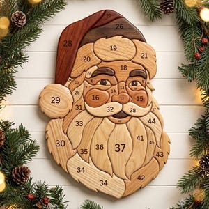Puede incluir: Un rompecabezas de madera con forma de Santa Claus, compuesto por varios segmentos numerados en diferentes tonos de madera. Las piezas forman el gorro, el rostro y la barba, y cada una de ellas está claramente marcada con un número.