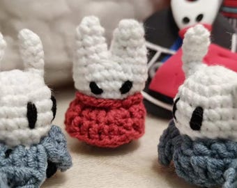 Handmade Hollow Knight Silksong Yarn Charm Keychain Brooch Mascot Amulet Crochet Toy Gift for Cosplay Fans Hollow Knight Figure