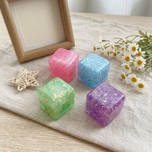 Water Cube Squishy Toy, 6cm Glitter Ice Cube Stress Ball, Maltose Squeeze Toy, Sensory Fidget for Anxiety, Cute Desk Toy,TPR Soft Water Ball
