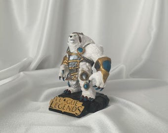 LoL リリア フィギュア像 – リーグ・オブ・レジェンド フィギュア