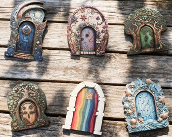 Porta de fada mágica em miniatura de madeira impressa para interiores | Estatuetas rústicas de porta de elfo | Decoração encantada para quarto de princesa e casa de fadas